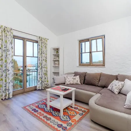 Apartament Kameja *